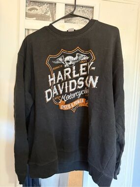Harley-Davidson Black Crewneck Sweatshirt with Orange & White Logo